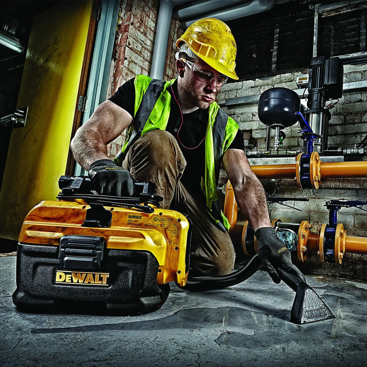 Dewalt DCV584L 14.4/54V XR FlexVolt Cordless L-Class Wet & Dry Vacuum Body Only