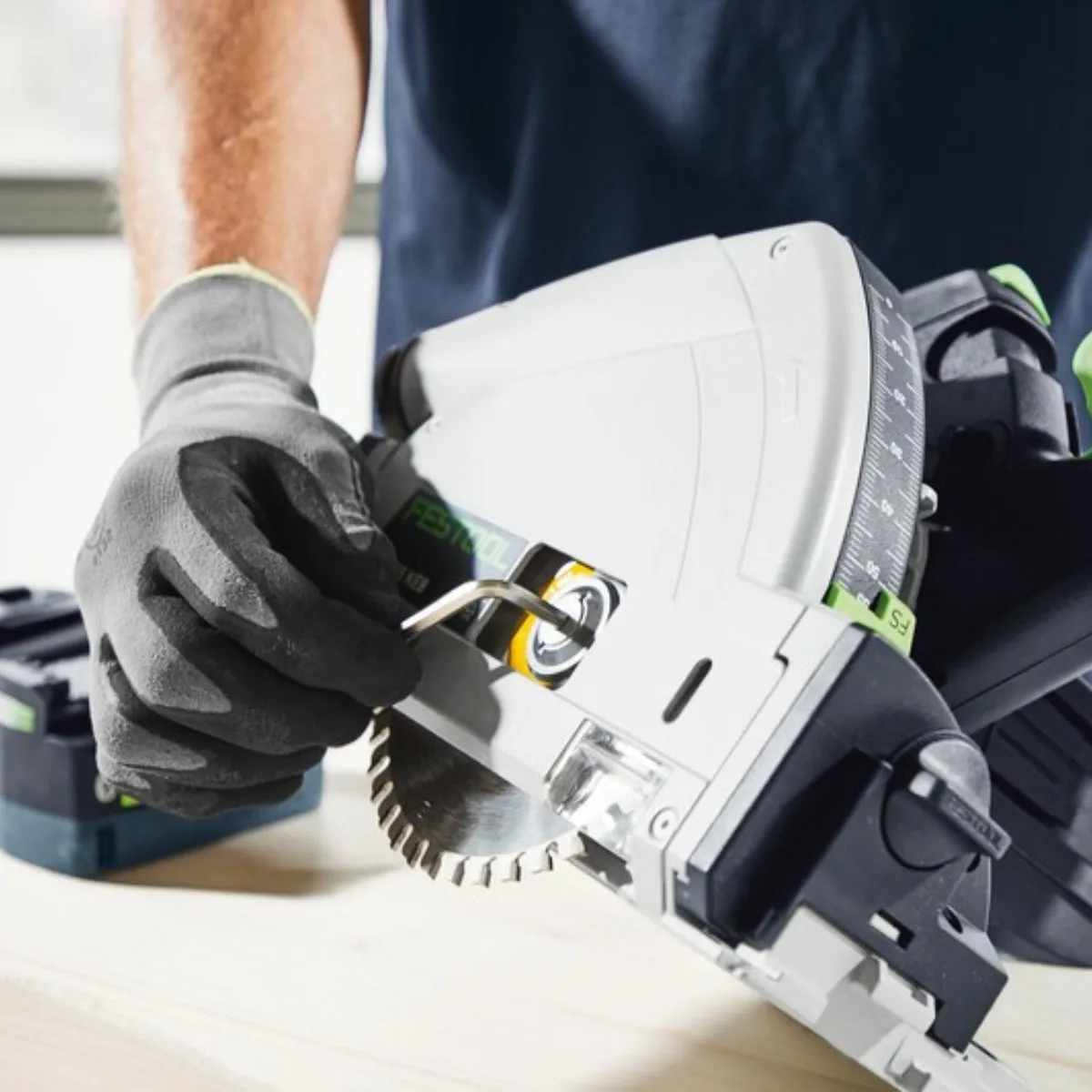 Festool TSC 55 KEB-Basic GB 36V Brushless Plunge-Cut Saw 100Y Limited Edition - 578227 With Guide Rail Kit Set 577932