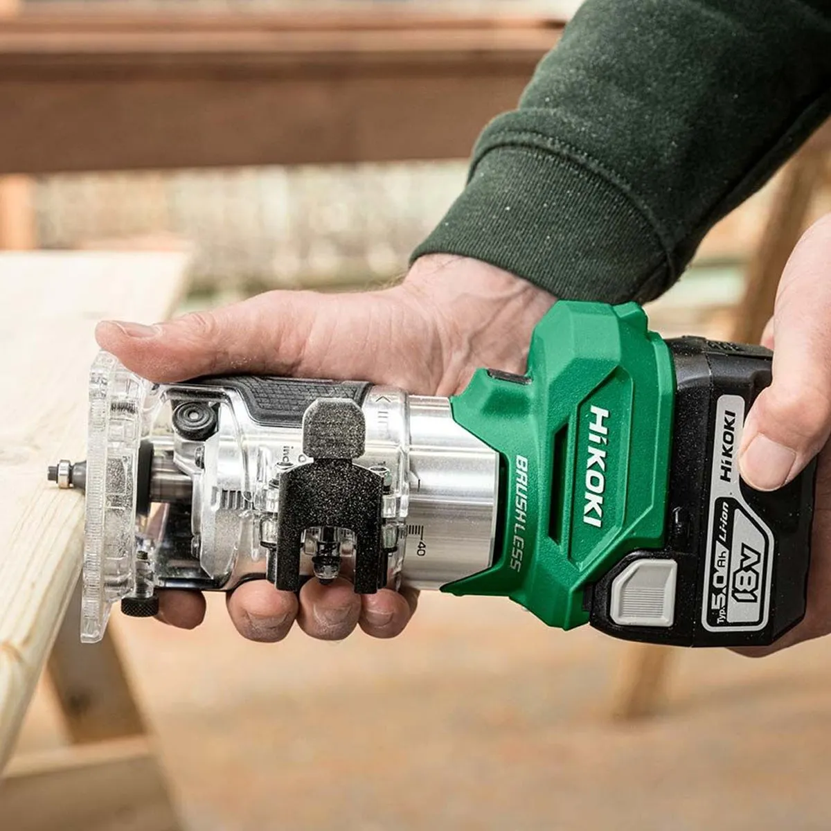 Hikoki M1808DAJ2Z 18V 1/4 Brushless Router Trimmer with 1 x 2.5Ah/5.0Ah Battery Charger & 12 Piece Cutter Set