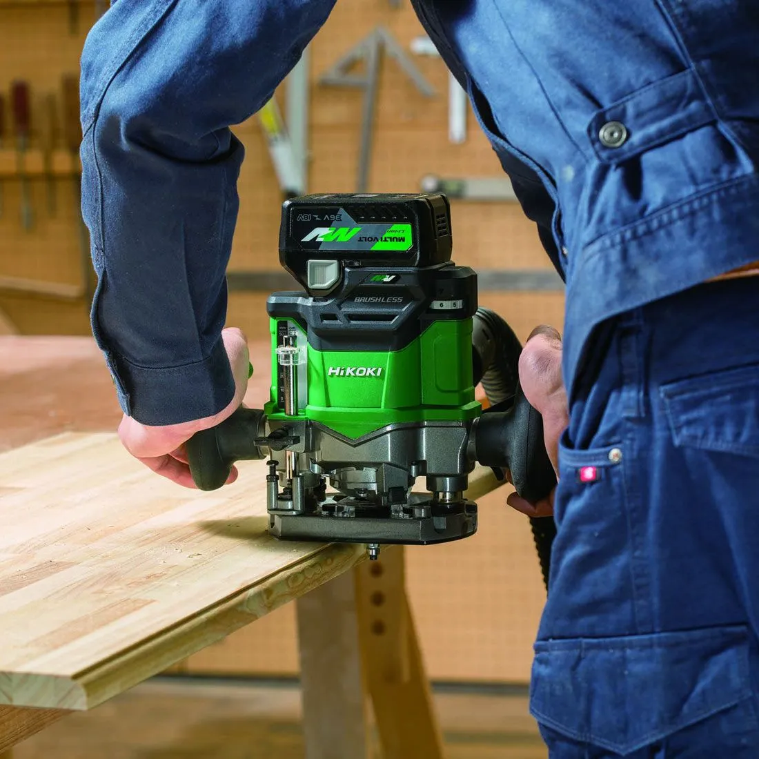 Hikoki M3612DAJ2Z 36V Brushless 1/2 Plunge Router with 12 Piece Cutter Set