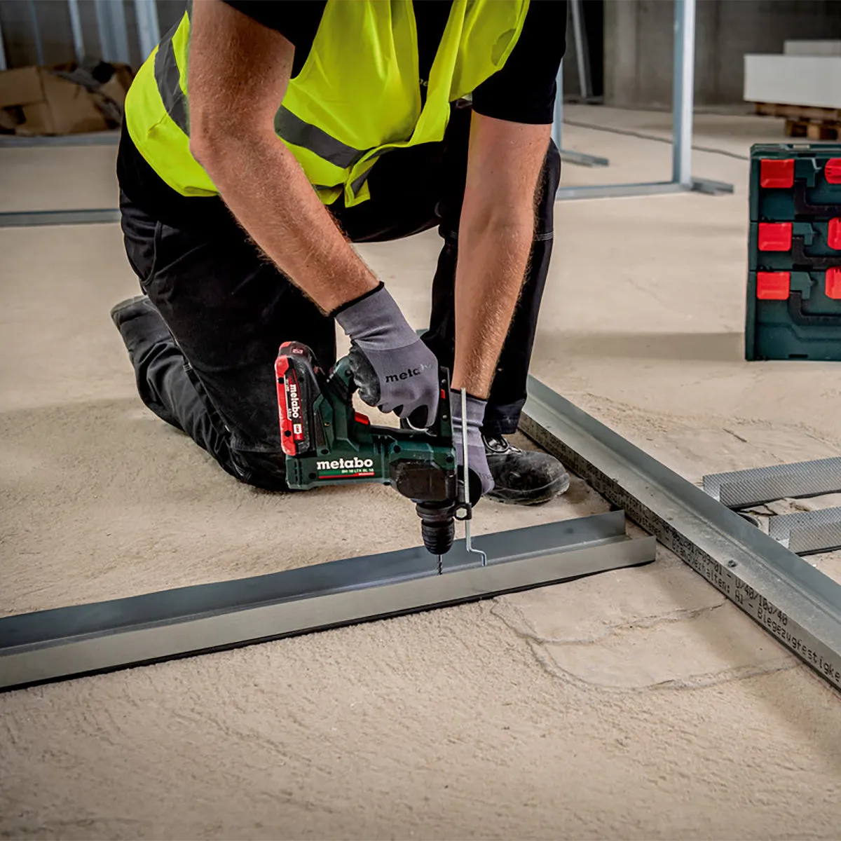 Metabo BH 18 LTX BL 16 18V Brushless SDS  Rotary Hammer with 1 x 5.2Ah Battery Charger & Metabox