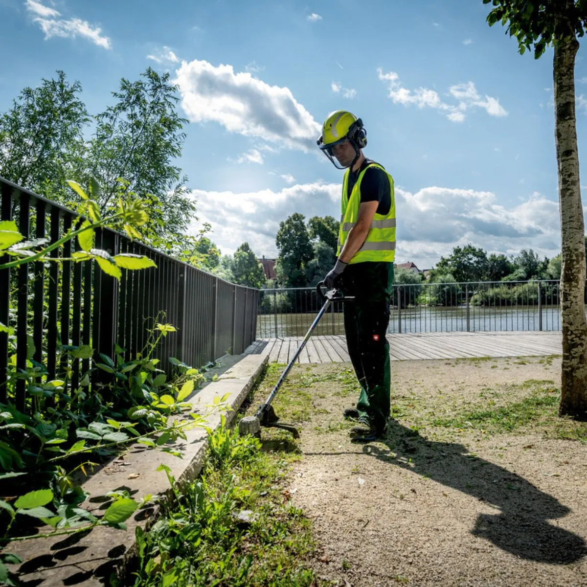 Metabo FSD 36-18 LTX BL 40 36V Brushless 40cm Grass Trimmer with 1 x 4.0Ah Battery & Charger