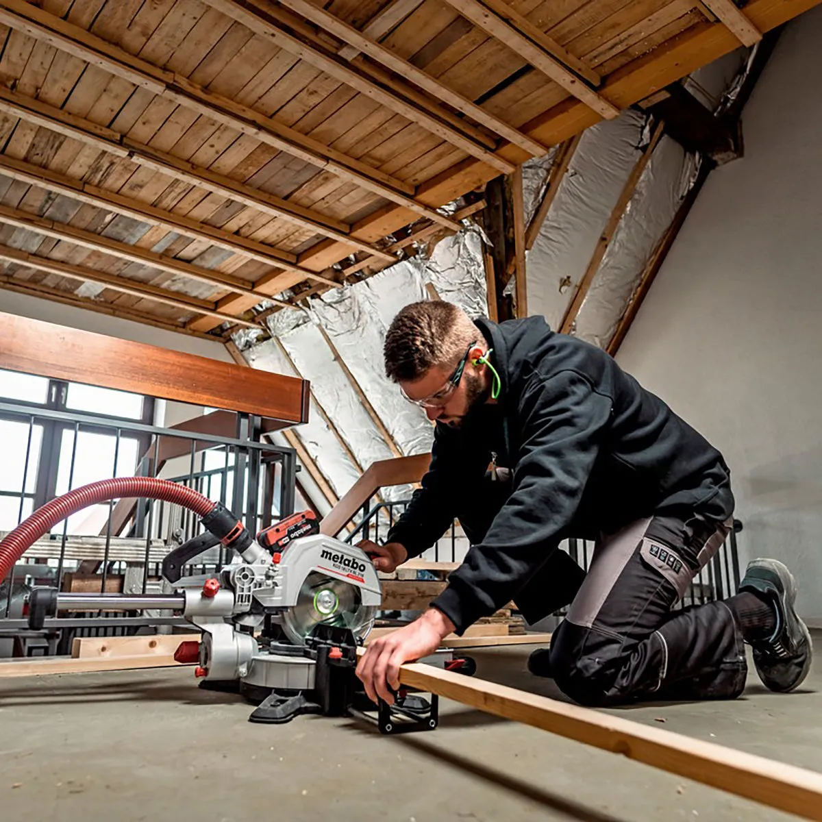 Metabo KGS 18 LTX BL 216 18V 216mm Brushless Sliding Mitre Saw with KSU 251 Stand
