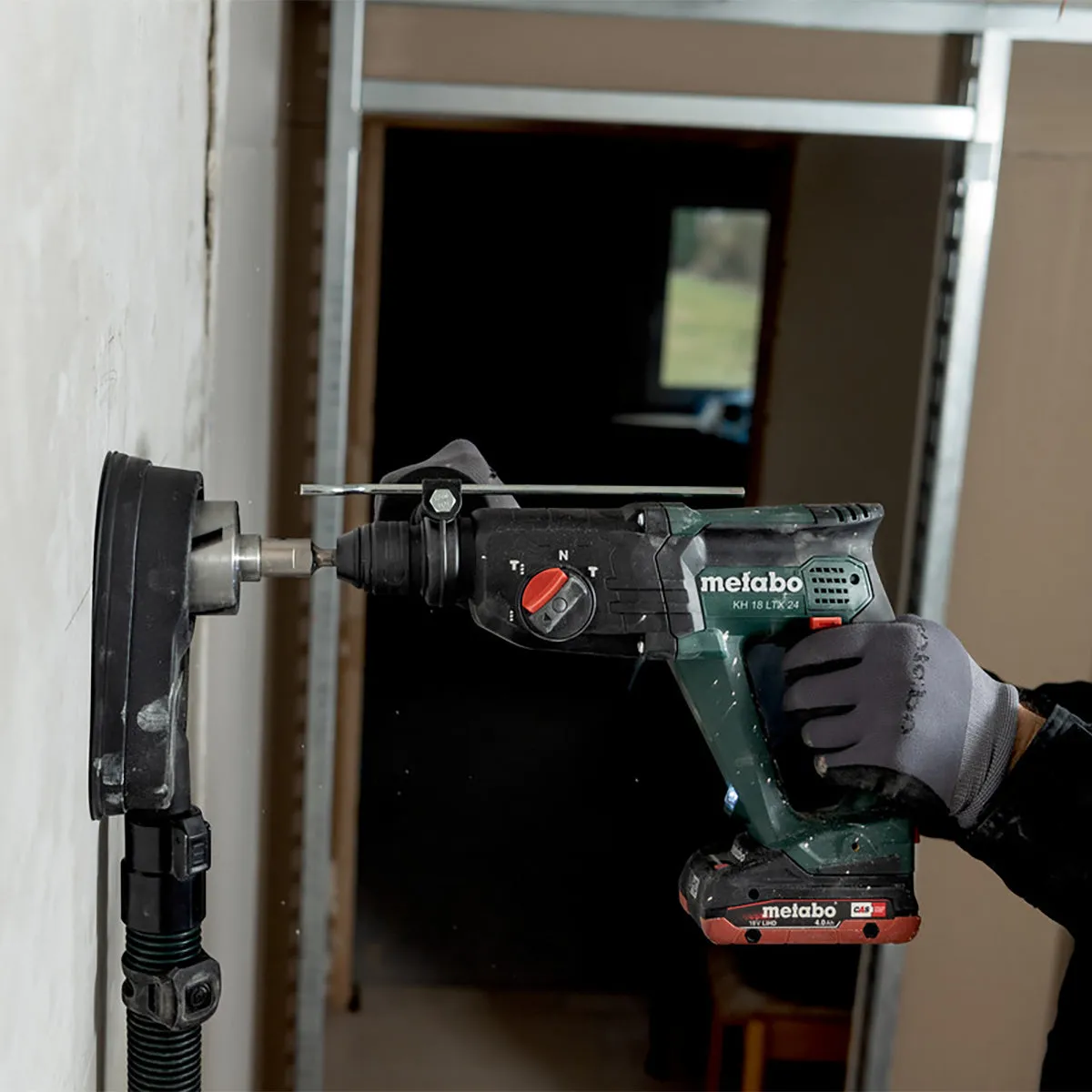 Metabo KH 18 LTX 24 18V SDS  Combination Hammer with 1 x 5.2Ah Battery Charger & Metabox