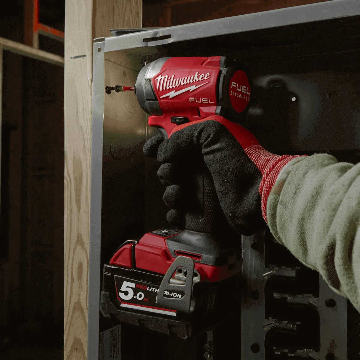 Milwaukee 18V Brushless Twin Pack Impact Driver   Combi Drill with 2 x 5.0Ah Battery T4TKIT-16181