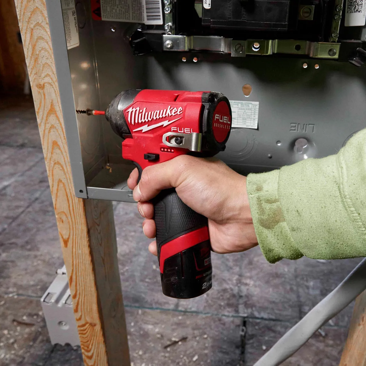 Milwaukee M12FID2-0 12V Brushless Impact Driver with 1 x 2.0Ah Battery & Charger