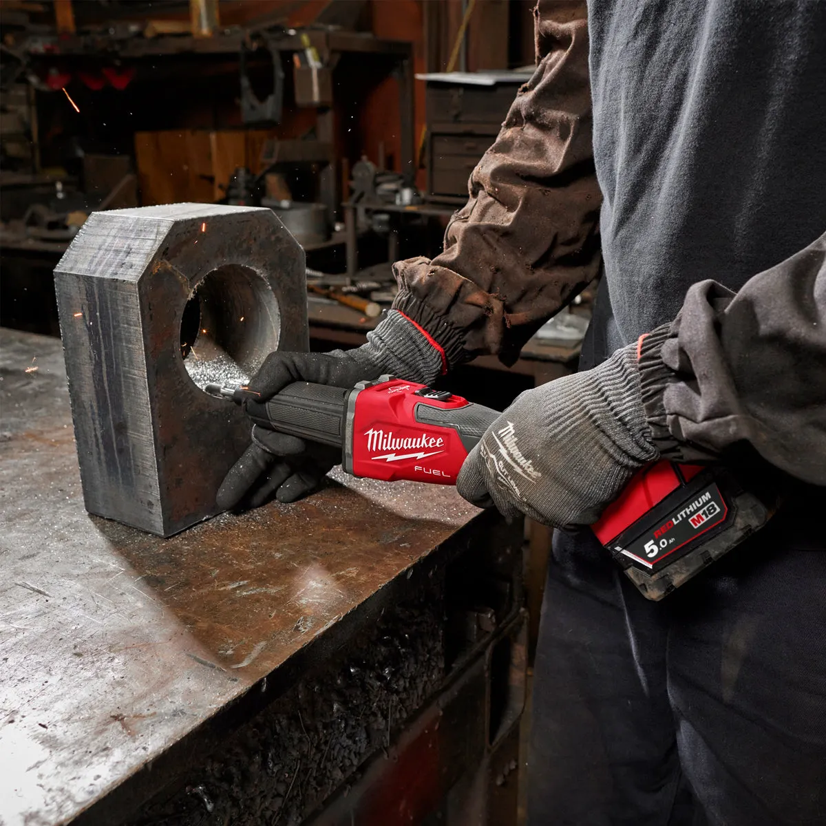 Milwaukee M18FDGRB-0 18V Brushless Braking Die Grinder with 1 x 5.0Ah Battery & Charger
