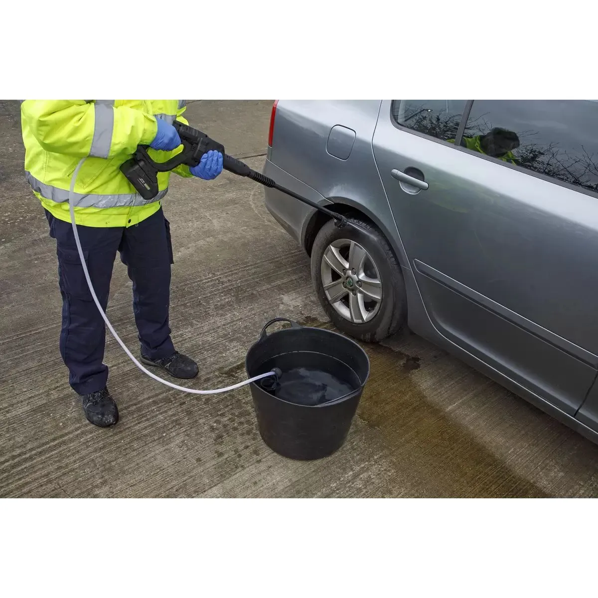 Sealey CP20VCOMBO11 2x20V Cordless Car Cleaning Combo Kit -2 Batteries