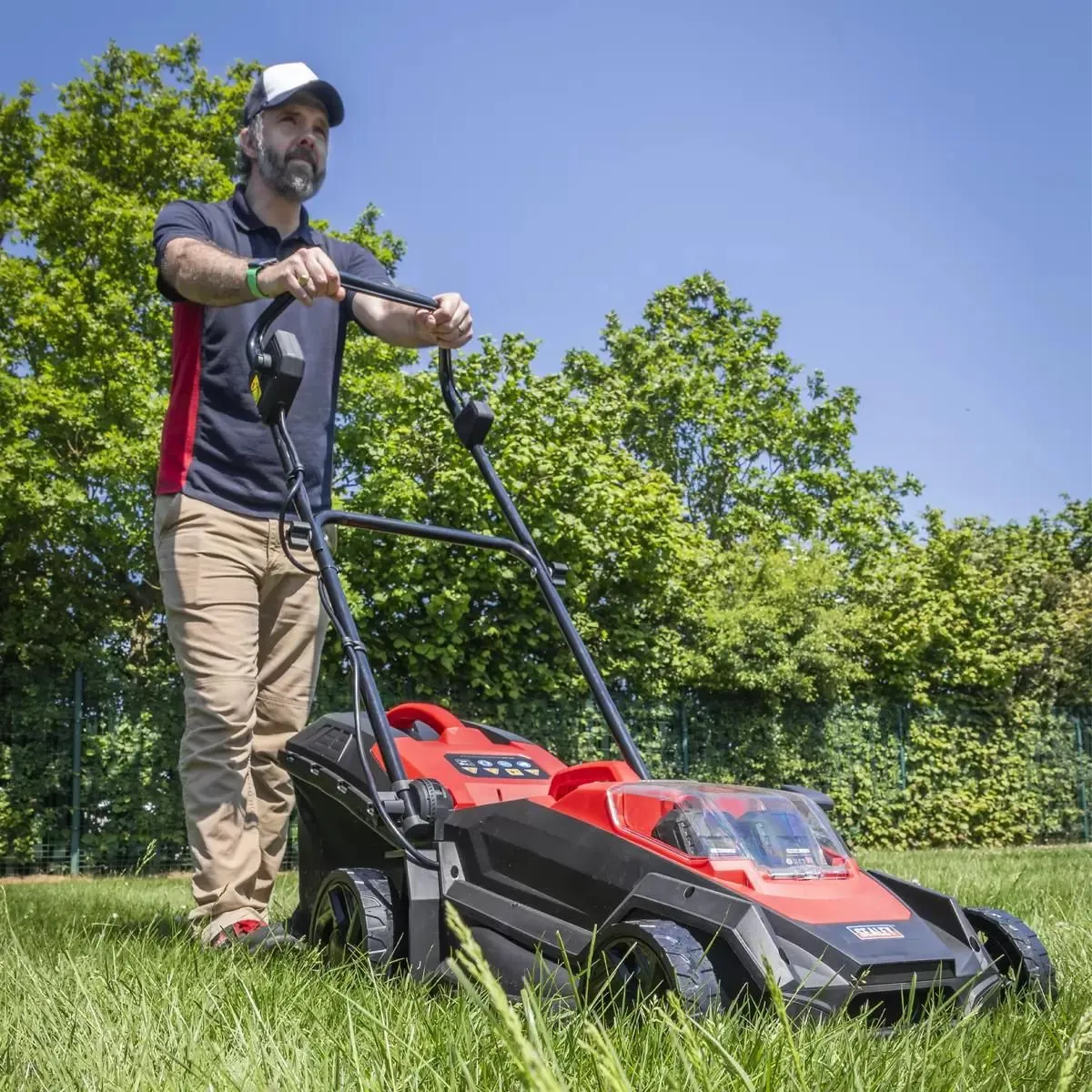 Sealey CP40VLMKIT 40V 40cm Cordless Lawn Mower Kit With 2 battries & charger