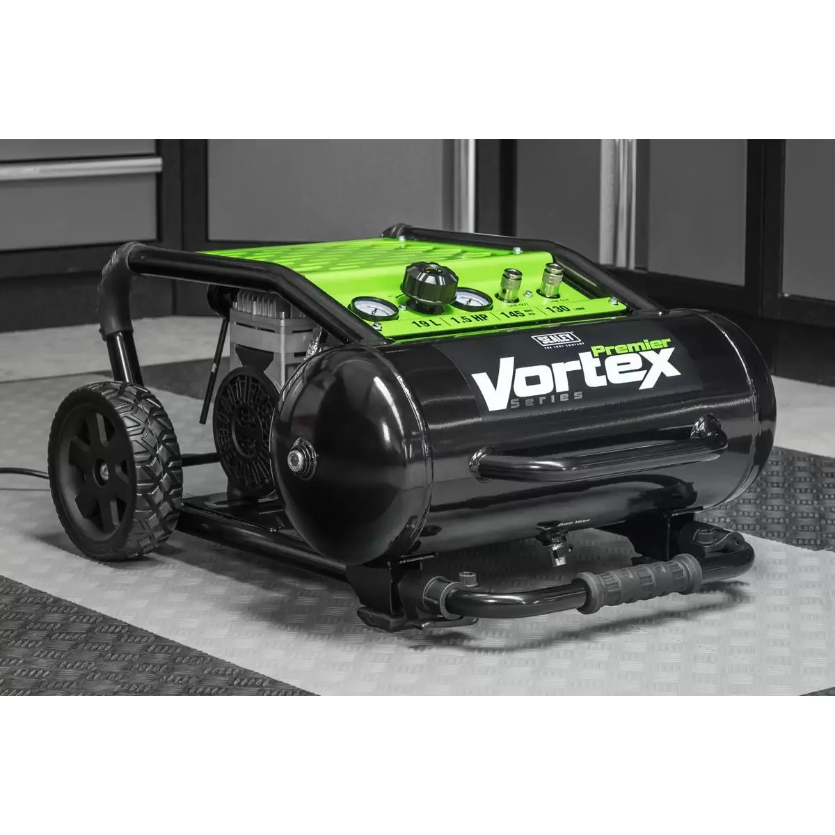 Sealey SAC1900 19L Oil-Free Air Compressor 1.5HP Direct Drive for Powerful. Quiet Performance
