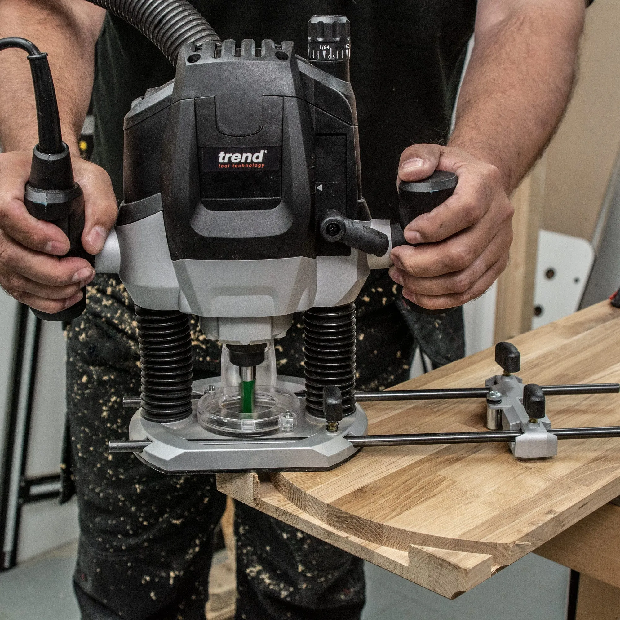Trend T7EK Plunge Router with 35 Piece Router Cutter Set 230V